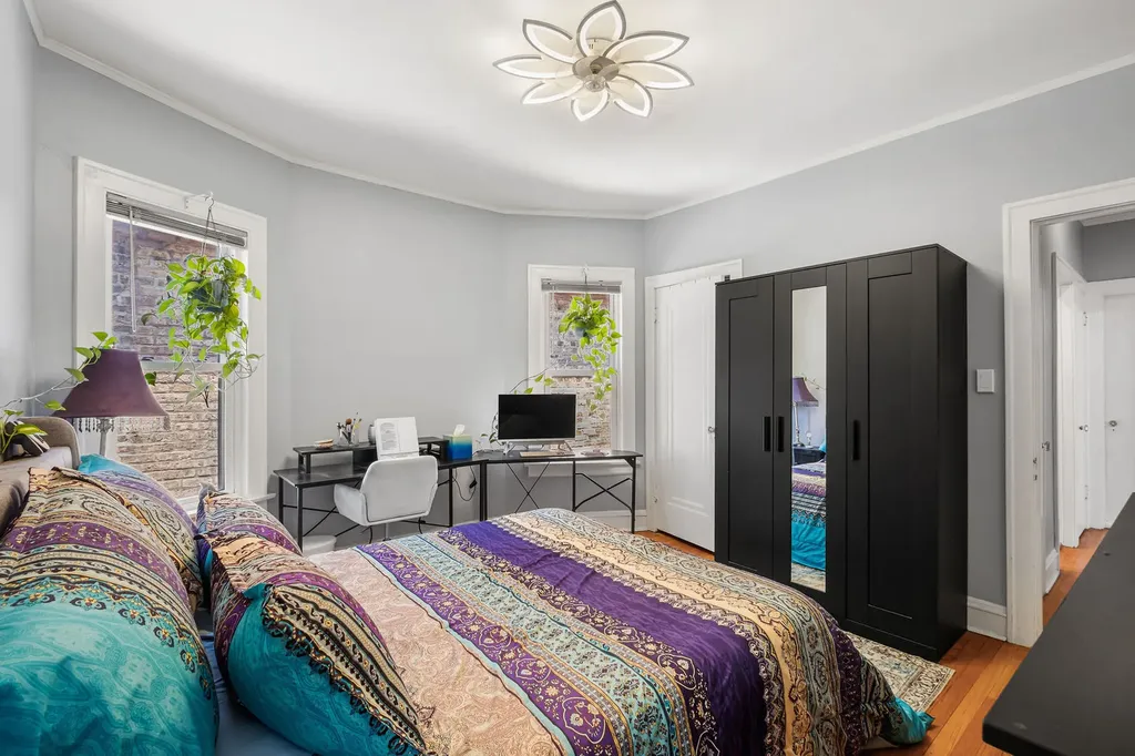 6141 North Maplewood Avenue Chicago IL 60659