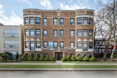 6660 North Damen Avenue Chicago IL 60645