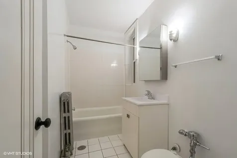 6660 North Damen Avenue Chicago IL 60645