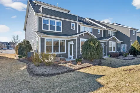 509 Watercress Drive Aurora IL 60504