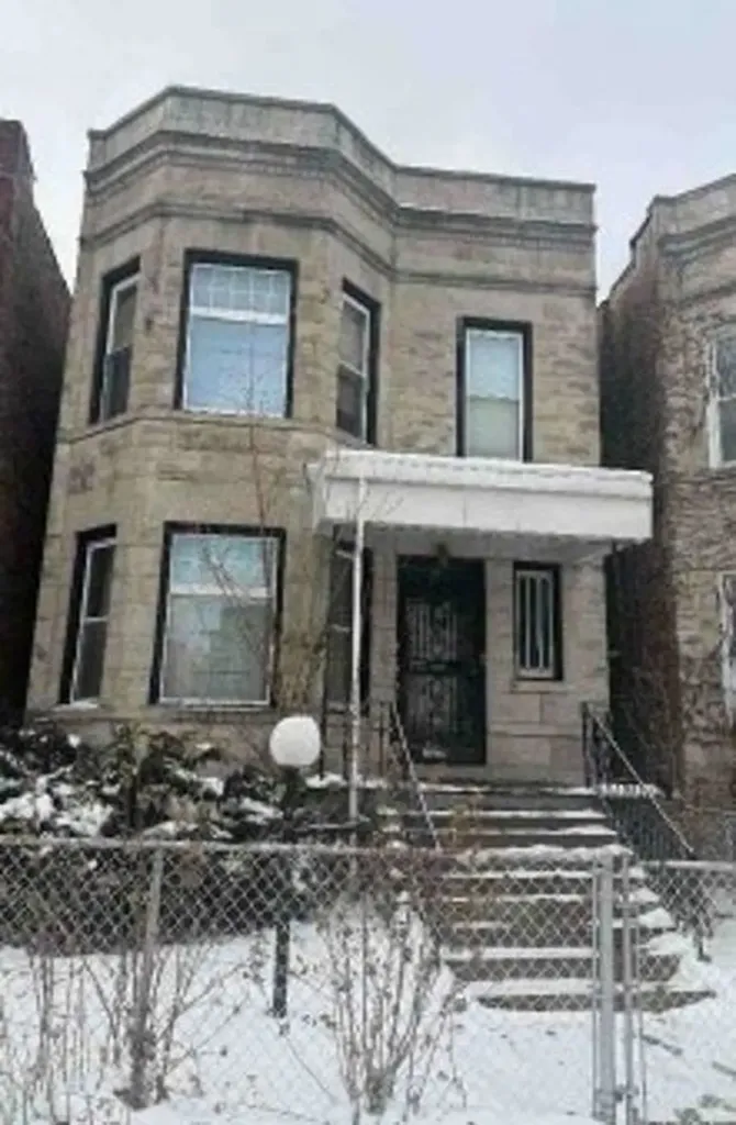 7118 South Ingleside Avenue Chicago IL 60619