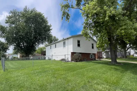 1402 North Hershey Road Bloomington IL 61704