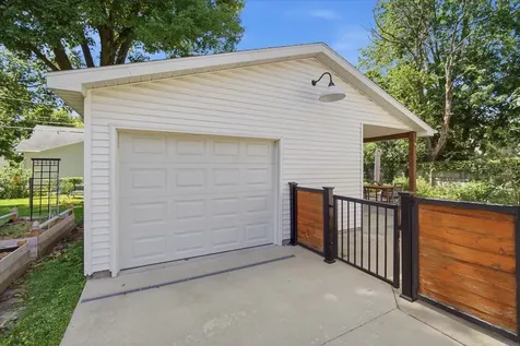 405 Kreitzer Avenue Bloomington IL 61701