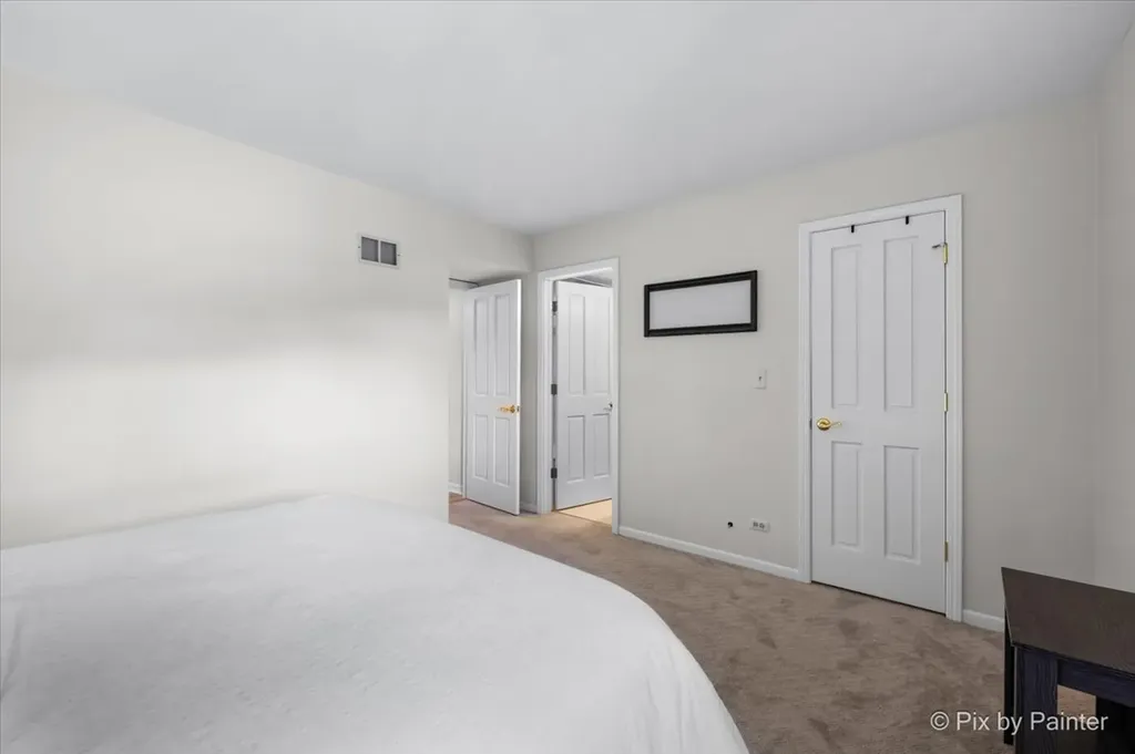 265 Mulford Lane Roselle IL 60172