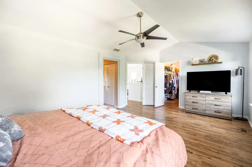 9207 Waterfall Glen Boulevard Darien IL 60561