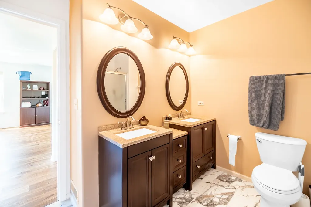 9207 Waterfall Glen Boulevard Darien IL 60561