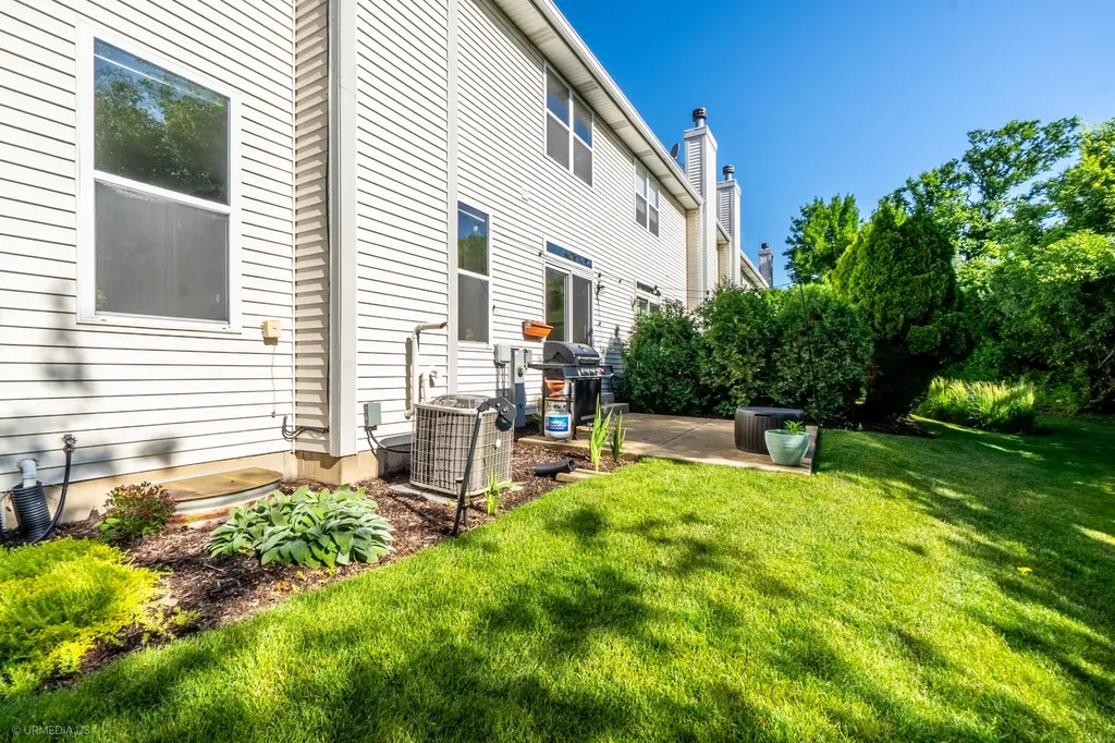 9207 Waterfall Glen Boulevard Darien IL 60561