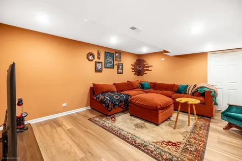 9207 Waterfall Glen Boulevard Darien IL 60561