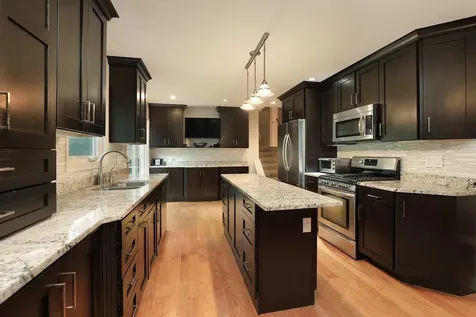 133 Burr Oak Court Deerfield IL 60015