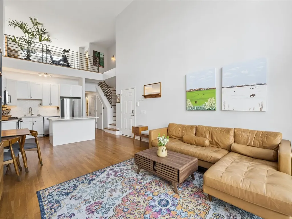 2117 West Rice Street Chicago IL 60622