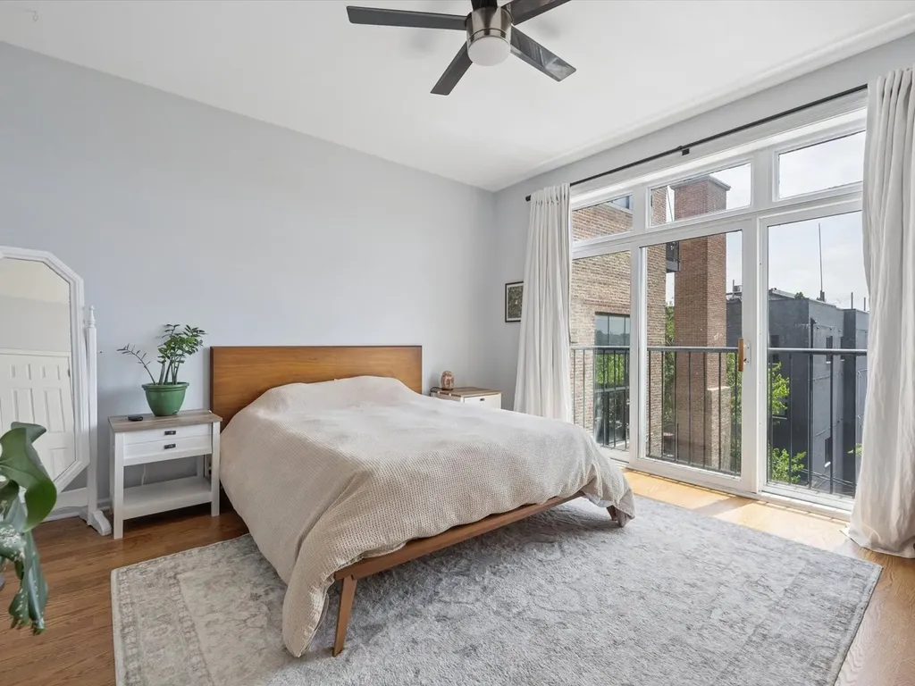 2117 West Rice Street Chicago IL 60622