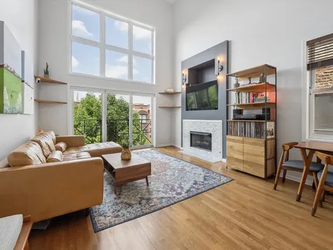 2117 West Rice Street Chicago IL 60622