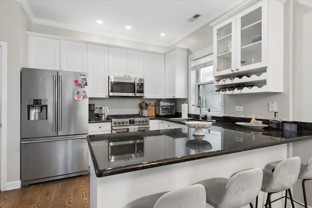 1508 North Hudson Avenue Chicago IL 60610