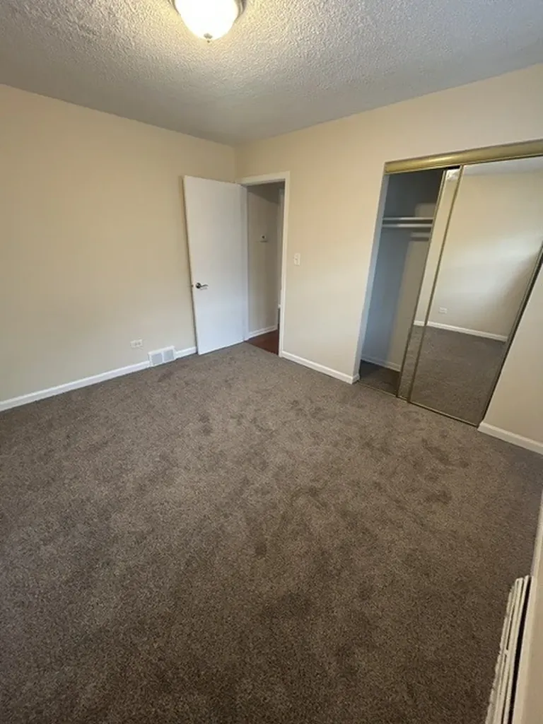 115 West Ash Street Lombard IL 60148