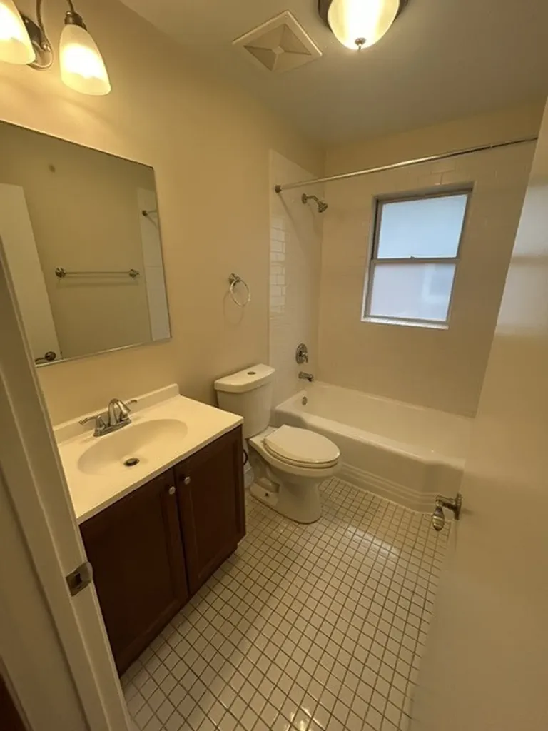 115 West Ash Street Lombard IL 60148