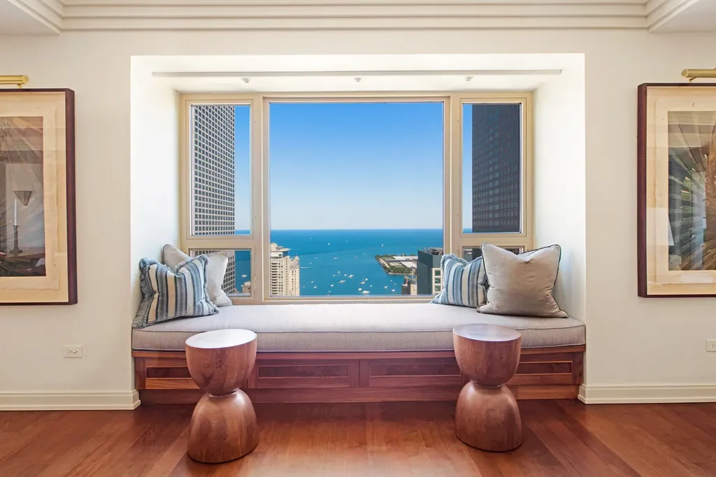 800 North Michigan Avenue Chicago IL 60611