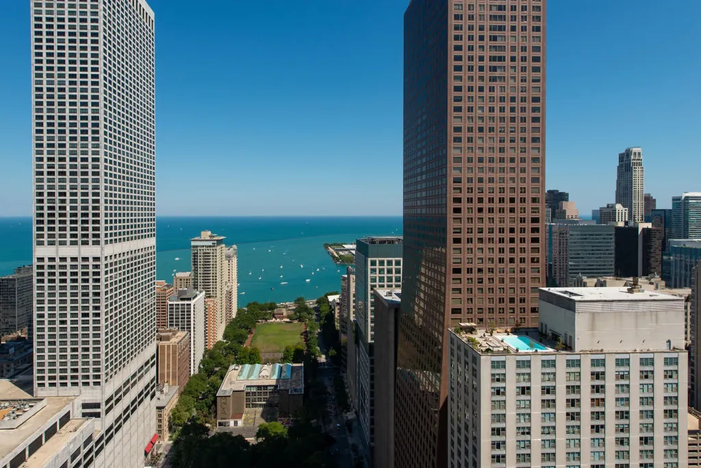 800 North Michigan Avenue Chicago IL 60611