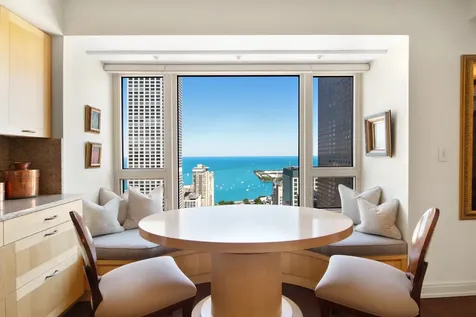 800 North Michigan Avenue Chicago IL 60611