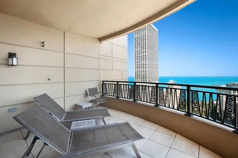 800 North Michigan Avenue Chicago IL 60611