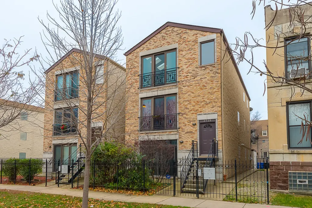 2715 West Washington Boulevard Chicago IL 60612