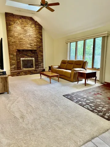 156 Elizabeth Court Wood Dale IL 60191