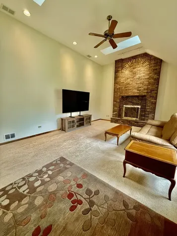 156 Elizabeth Court Wood Dale IL 60191