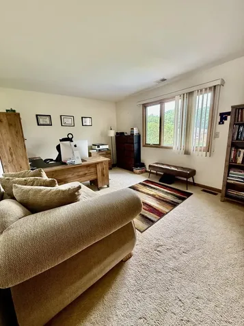 156 Elizabeth Court Wood Dale IL 60191