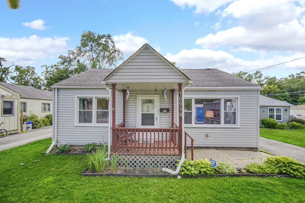 16914 Sayre Avenue Tinley Park IL 60477