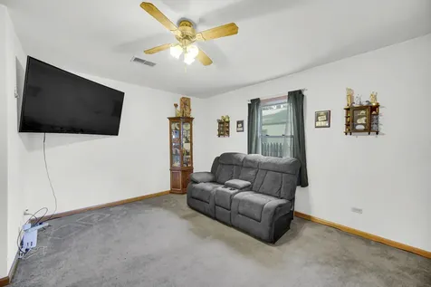 16914 Sayre Avenue Tinley Park IL 60477