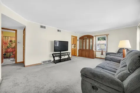 16914 Sayre Avenue Tinley Park IL 60477
