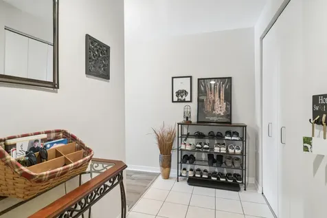 77 South Evergreen Avenue Arlington Heights IL 60005