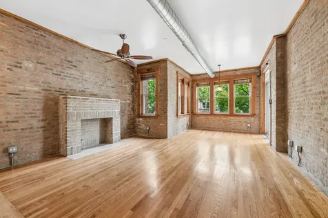 1637 West Pratt Boulevard Chicago IL 60626