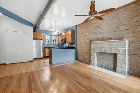 1637 West Pratt Boulevard Chicago IL 60626