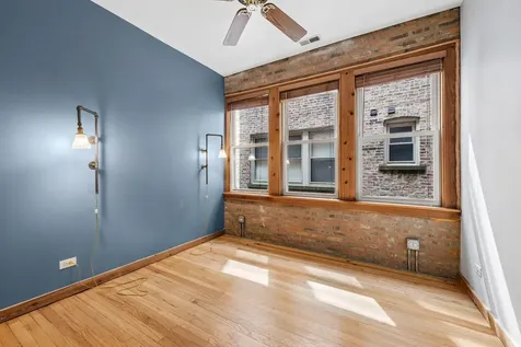 1637 West Pratt Boulevard Chicago IL 60626
