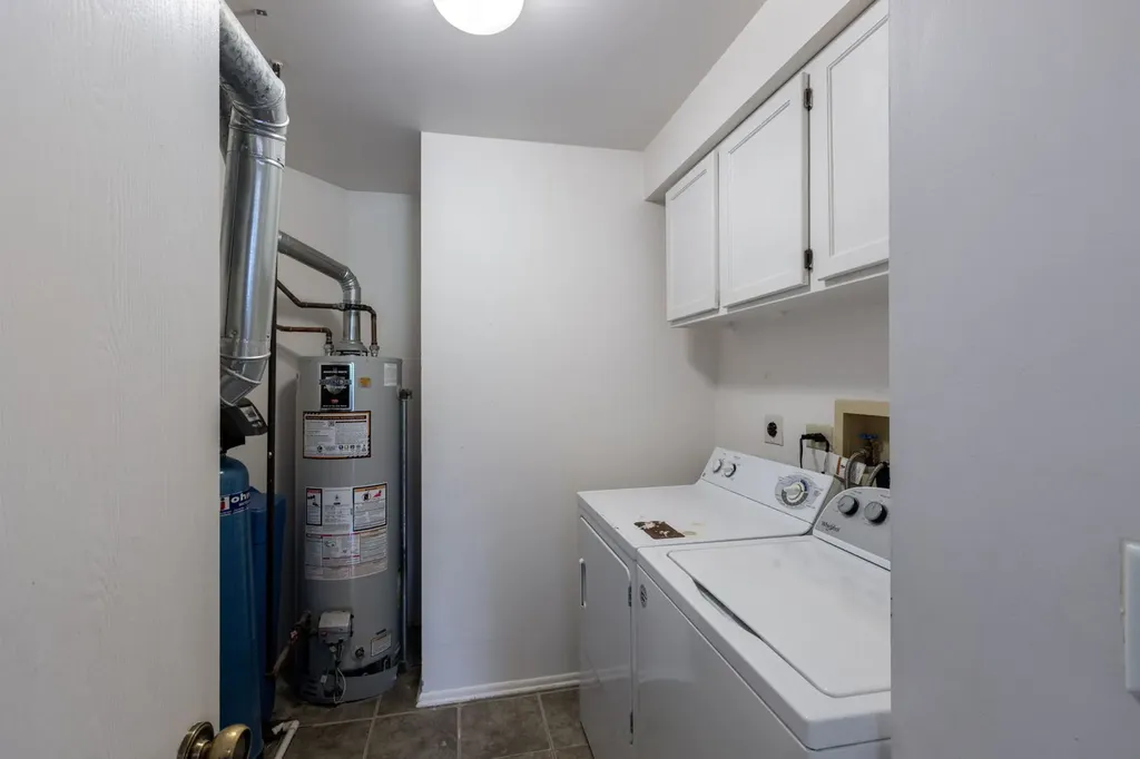 30W022 Juniper Court Warrenville IL 60555