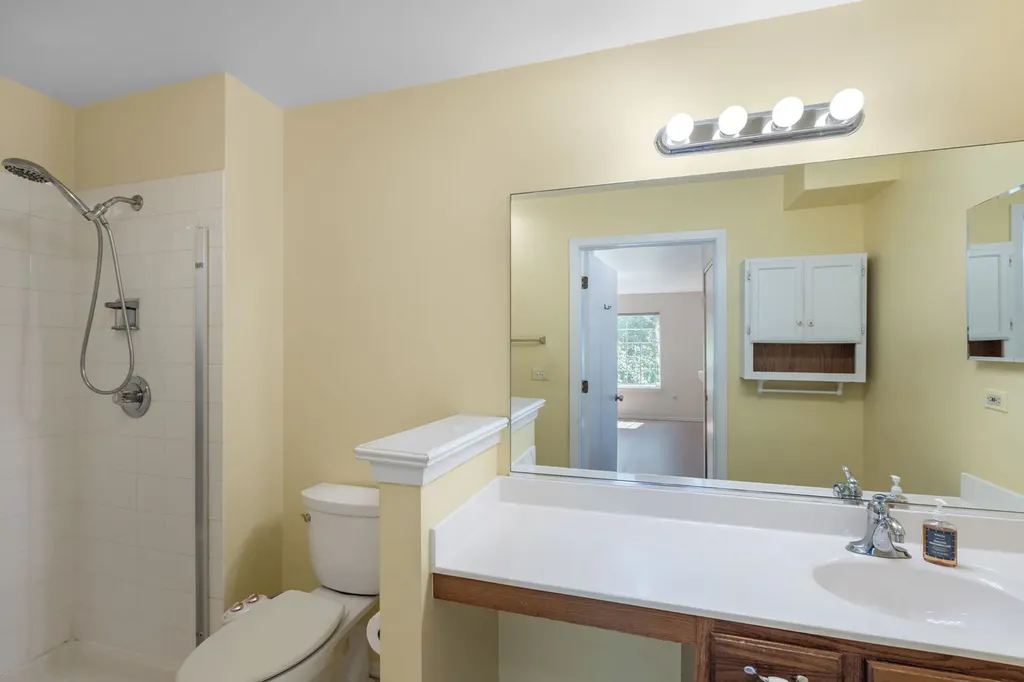 30W022 Juniper Court Warrenville IL 60555