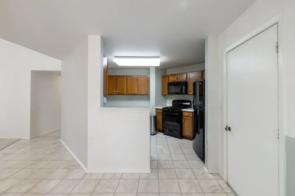30W022 Juniper Court Warrenville IL 60555