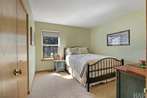 2001 Sparrow Circle Round Lake IL 60073