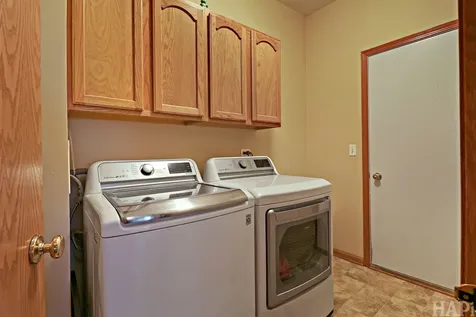 2001 Sparrow Circle Round Lake IL 60073