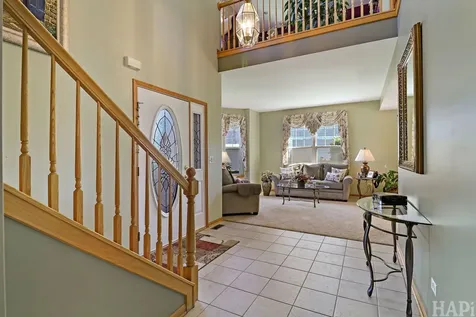 2001 Sparrow Circle Round Lake IL 60073