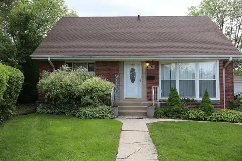 18610 Golfview Avenue Homewood IL 60430