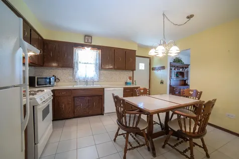 8543 163RD Street Tinley Park IL 60487