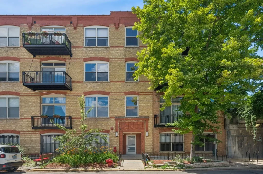 1740 North Maplewood Avenue Chicago IL 60647