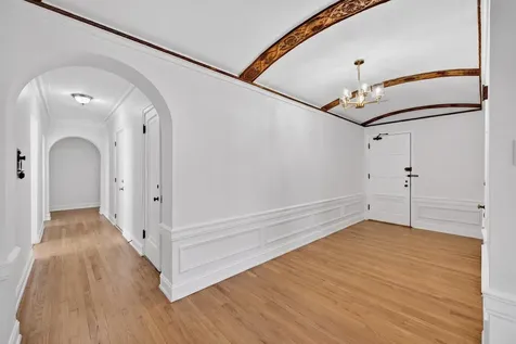 6901 South Oglesby Avenue Chicago IL 60649