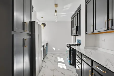 6901 South Oglesby Avenue Chicago IL 60649