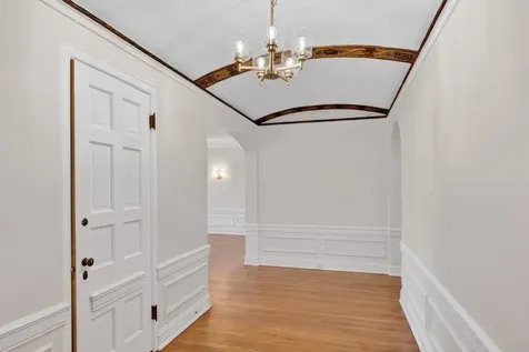 6901 South Oglesby Avenue Chicago IL 60649