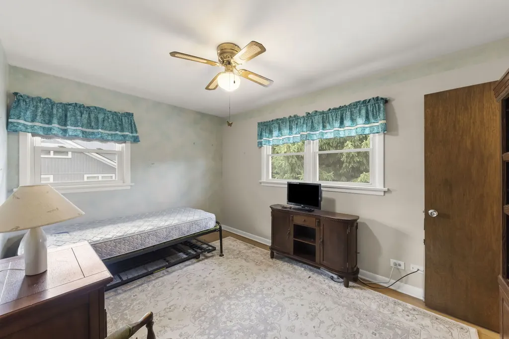 3S582 Behrs Circle Drive Warrenville IL 60555