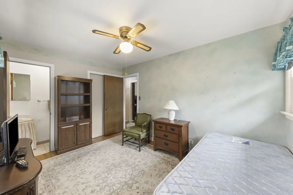 3S582 Behrs Circle Drive Warrenville IL 60555