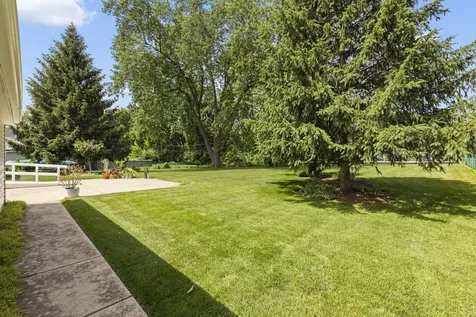 3S582 Behrs Circle Drive Warrenville IL 60555