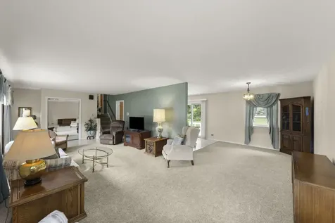 3S582 Behrs Circle Drive Warrenville IL 60555